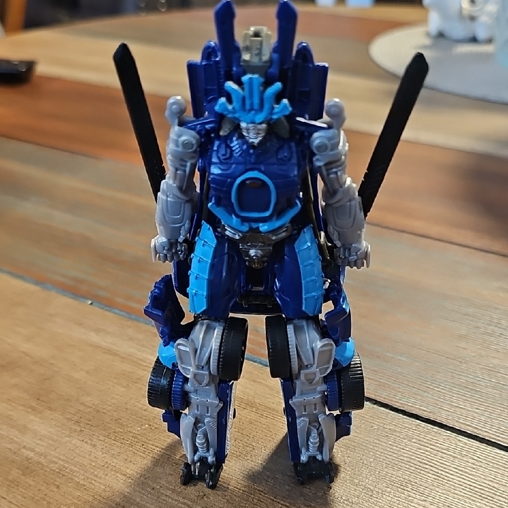 Transformers Age of Extinction Deluxe Drift Bugatti Veyron Figure w Swords